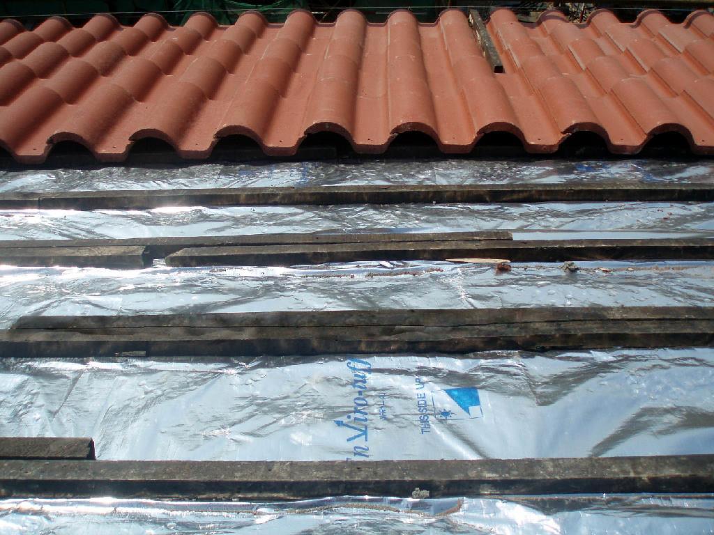 金威歐盟CE認證防水透氣膜、鋁箔反射隔熱膜與阻隔膜 現代建筑的核心防護材料